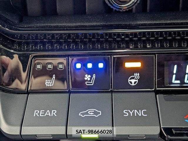Toyota Land Cruiser 250 2024-09 8796349-7