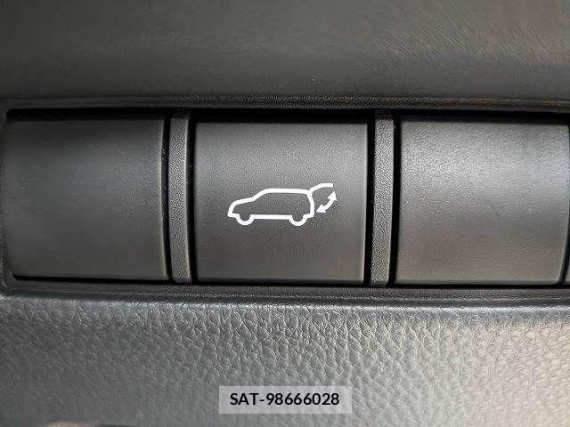 Toyota Land Cruiser 250 2024-09 8796349-8