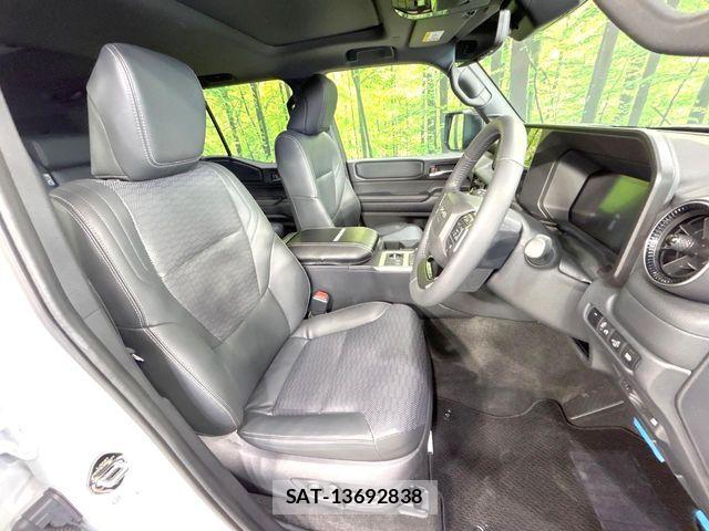 Toyota Land Cruiser 250 2024-09 8796345-9