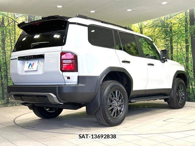 Toyota Land Cruiser 250 2024-09 8796345-18