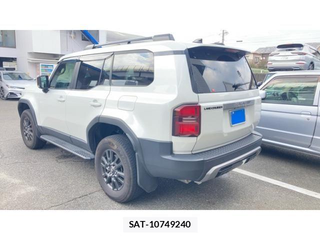 Toyota Land Cruiser 250 2025-03 8829751-2