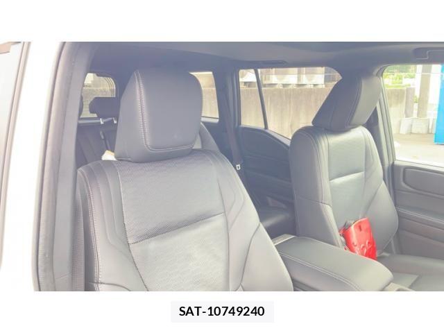 Toyota Land Cruiser 250 2025-03 8829751-5
