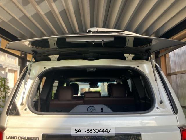 Toyota Land Cruiser 250 2024-07 8829748-8