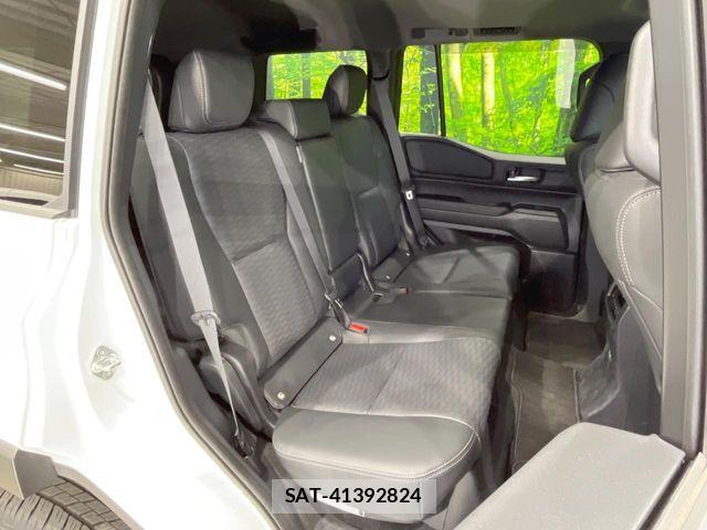 Toyota Land Cruiser 250 2024-11 8829755-8