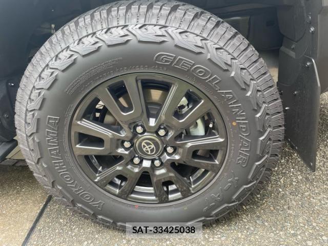Toyota Land Cruiser 250 2025-01 8849493-6
