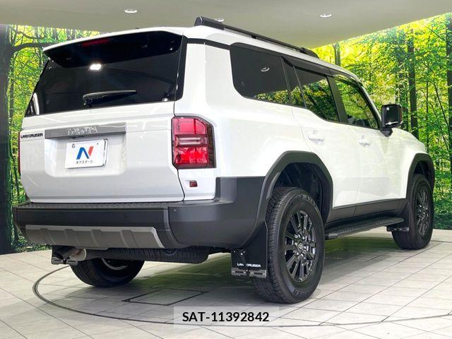 Toyota Land Cruiser 250 2025-05 8849490-17