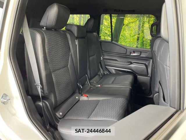 Toyota Land Cruiser 250 2026-02 8849492-8