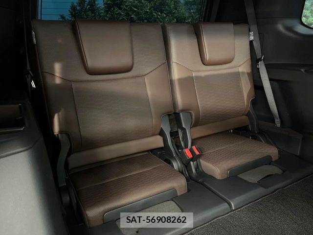 Toyota Land Cruiser 250 2024-06 8849491-9