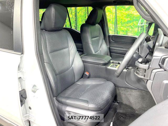 Toyota Land Cruiser 250 2024-08 8871276-9