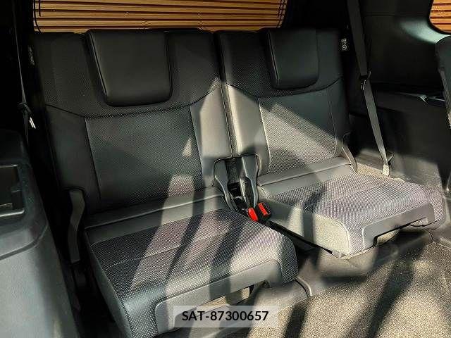 Toyota Land Cruiser 250 2024-08 8871281-12
