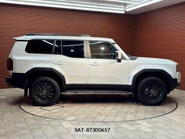 Toyota Land Cruiser 250 2024-08 8871281-16
