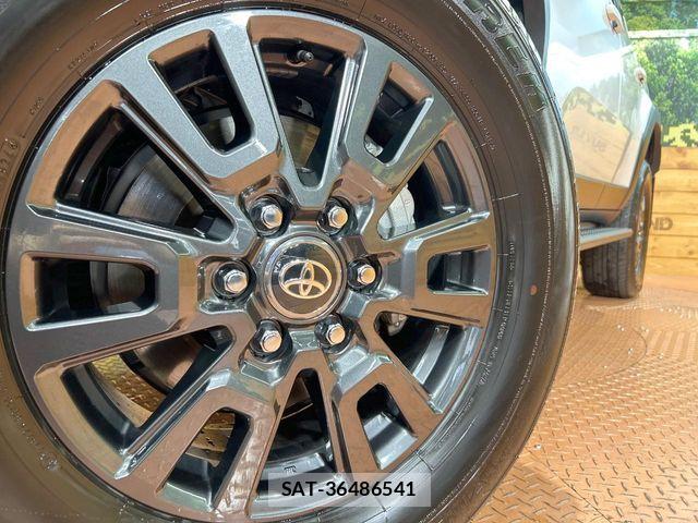 Toyota Land Cruiser 250 2025-02 8880346-15