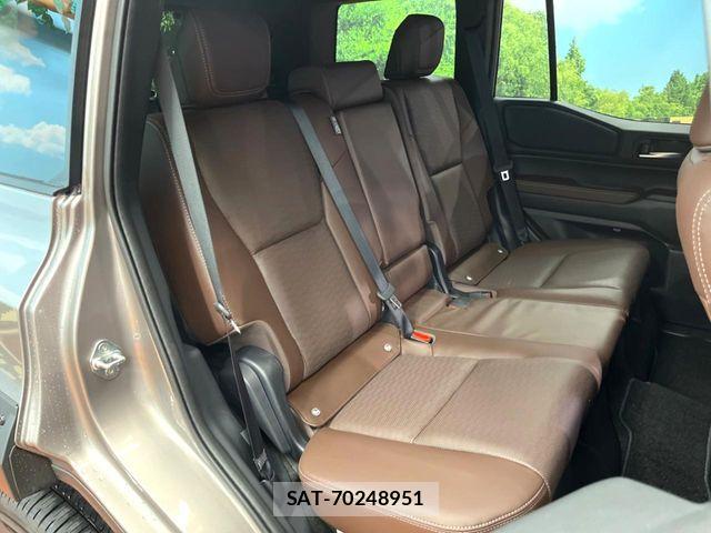 Toyota Land Cruiser 250 2024-08 8880325-8