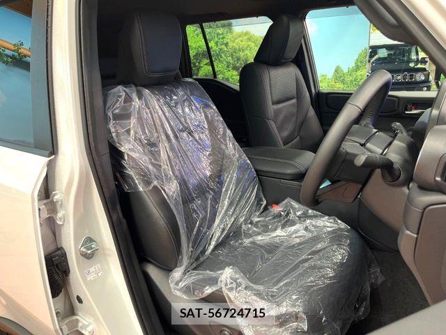 Toyota Land Cruiser 250 2024-08 8880343-9