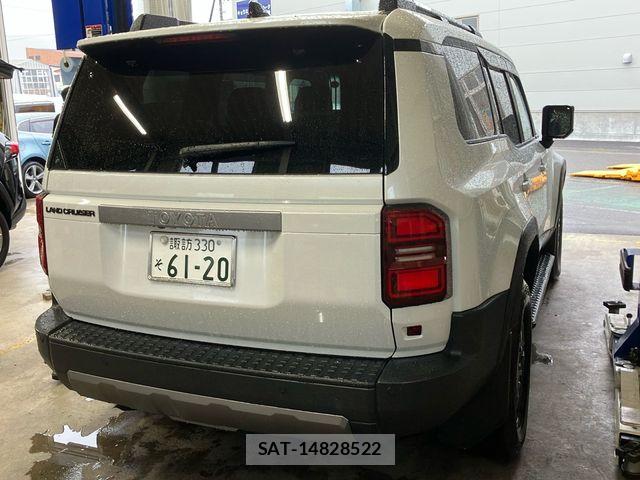 Toyota Land Cruiser 250 2024-07 8880337-2