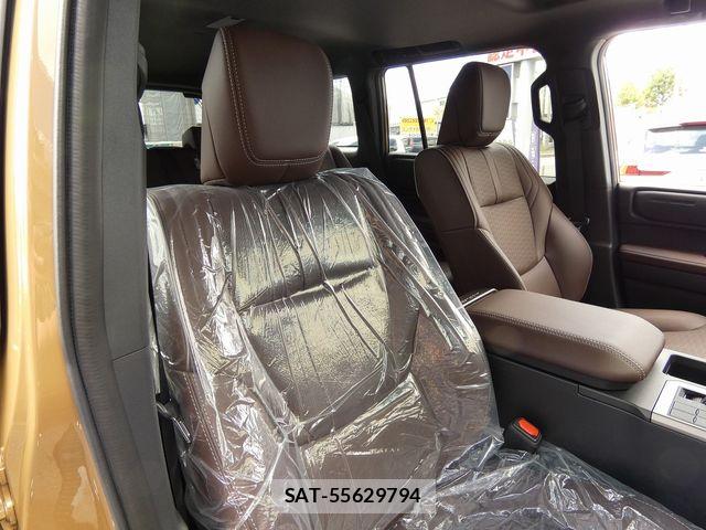 Toyota Land Cruiser 250 2024-07 8880342-13