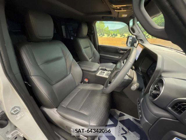 Toyota Land Cruiser 250 2024-11 8880341-9