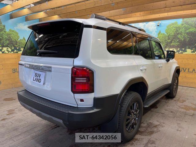 Toyota Land Cruiser 250 2024-11 8880341-16