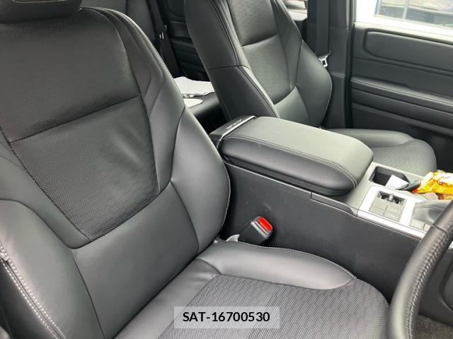 Toyota Land Cruiser 250 2025-11 8880340-12
