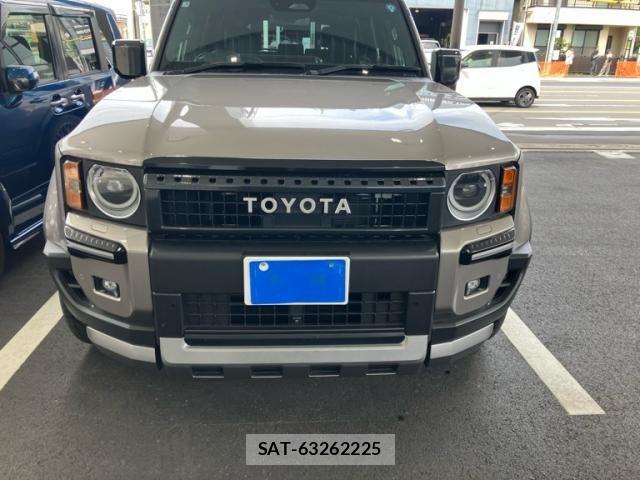 Toyota Land Cruiser 250 2025-07 8880330-0