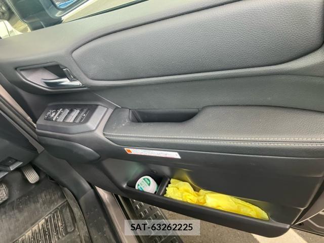 Toyota Land Cruiser 250 2025-07 8880330-14