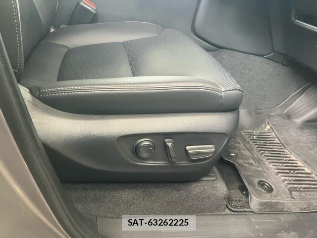 Toyota Land Cruiser 250 2025-07 8880330-15