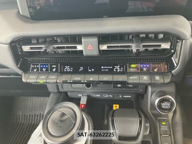 Toyota Land Cruiser 250 2025-07 8880330-18