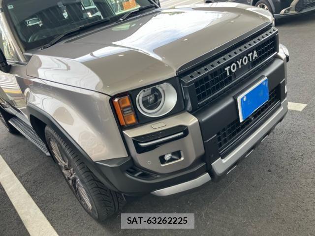 Toyota Land Cruiser 250 2025-07 8880330-1