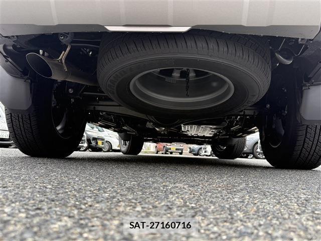 Toyota Land Cruiser 250 2025-09 8880334-15