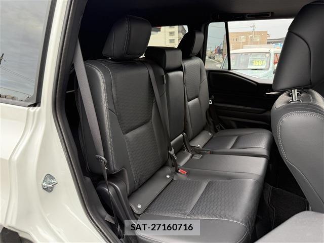Toyota Land Cruiser 250 2025-09 8880334-21