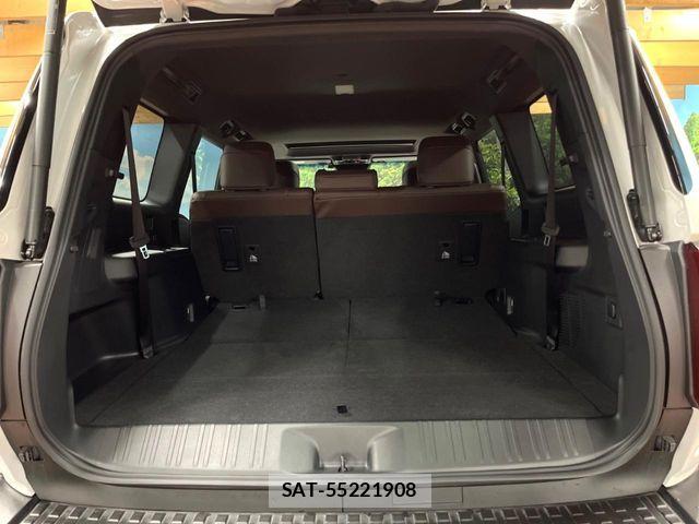 Toyota Land Cruiser 250 2024-06 8880336-12