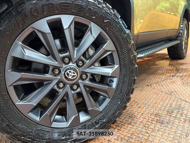 Toyota Land Cruiser 250 2024-07 8880328-12