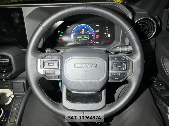 Toyota Land Cruiser 250 2025-04 8880350-10