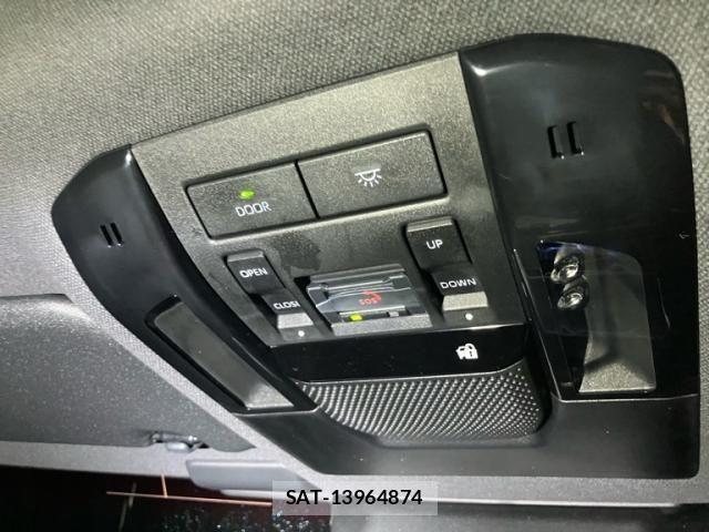 Toyota Land Cruiser 250 2025-04 8880350-20