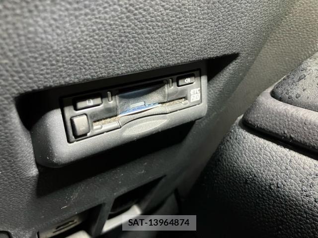 Toyota Land Cruiser 250 2025-04 8880350-23