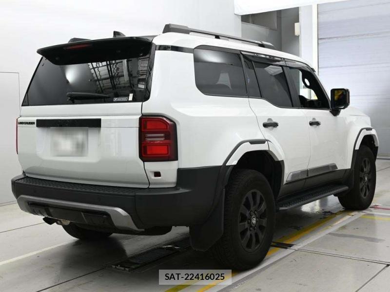 Toyota Land Cruiser 250 2024-07 8883190-2