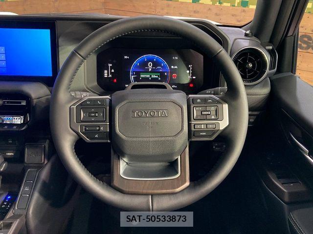 Toyota Land Cruiser 250 2025-09 8883815-10