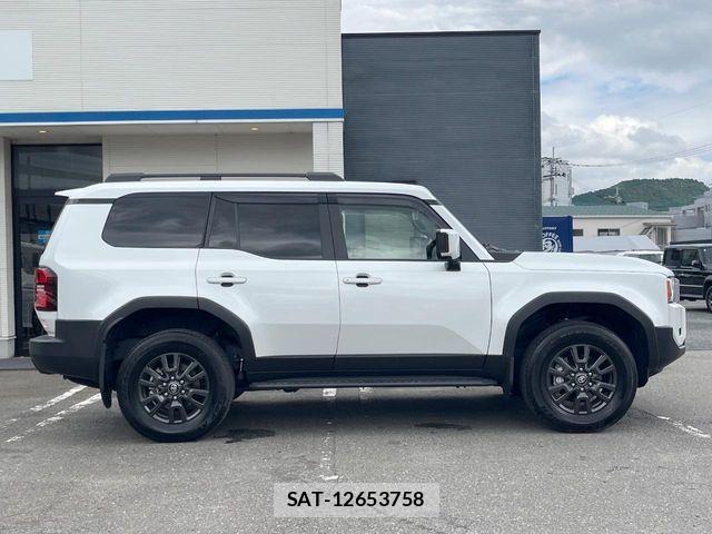 Toyota Land Cruiser 250 2025-01 8883817-16