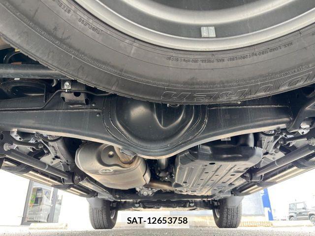 Toyota Land Cruiser 250 2025-01 8883817-18