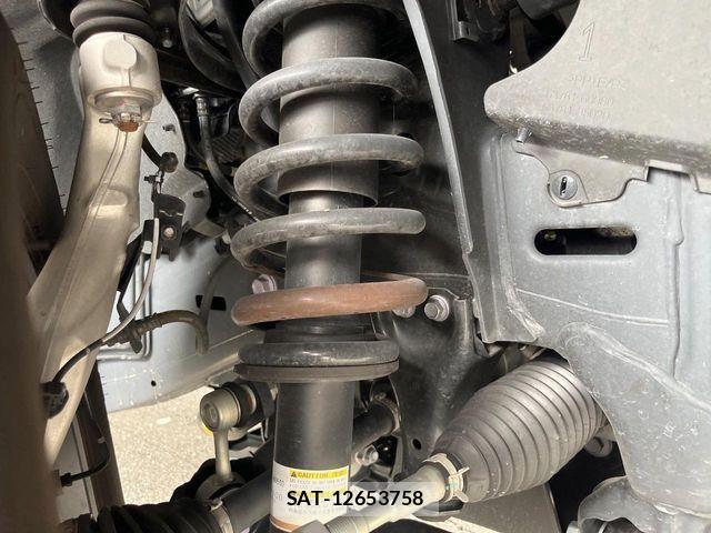 Toyota Land Cruiser 250 2025-01 8883817-19