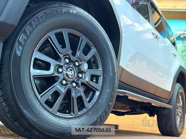 Toyota Land Cruiser 250 2025-02 8883813-14