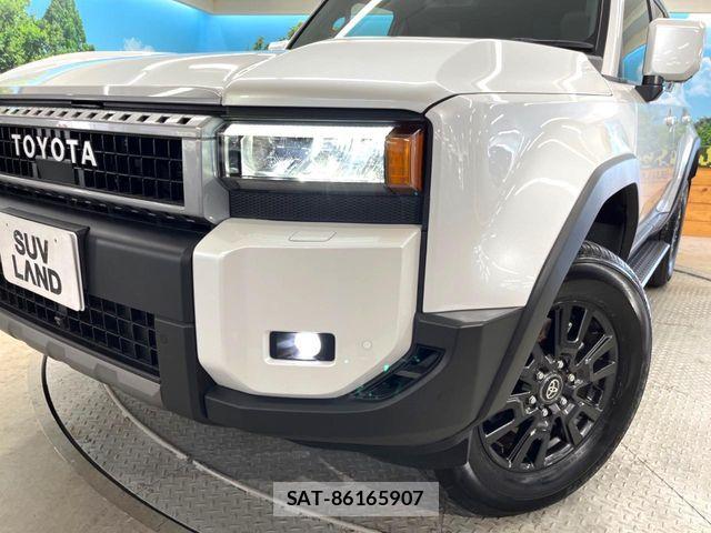 Toyota Land Cruiser 250 2024-10 8883816-12