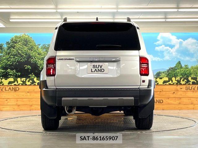 Toyota Land Cruiser 250 2024-10 8883816-15
