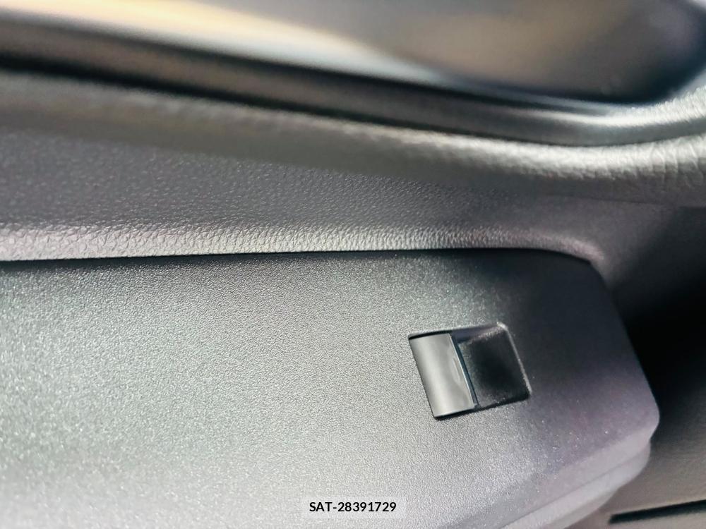 Toyota Land Cruiser 250 2025-07 8044010-19
