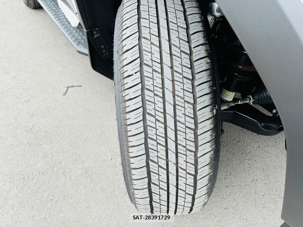 Toyota Land Cruiser 250 2025-07 8044010-28