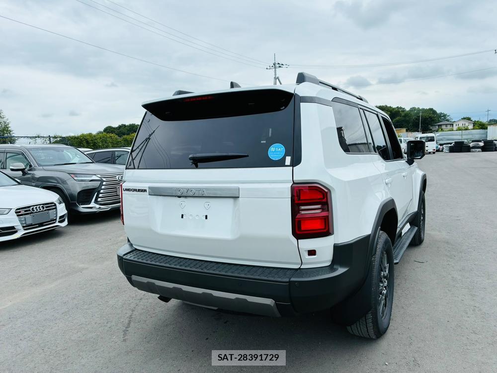 Toyota Land Cruiser 250 2025-07 8044010-4