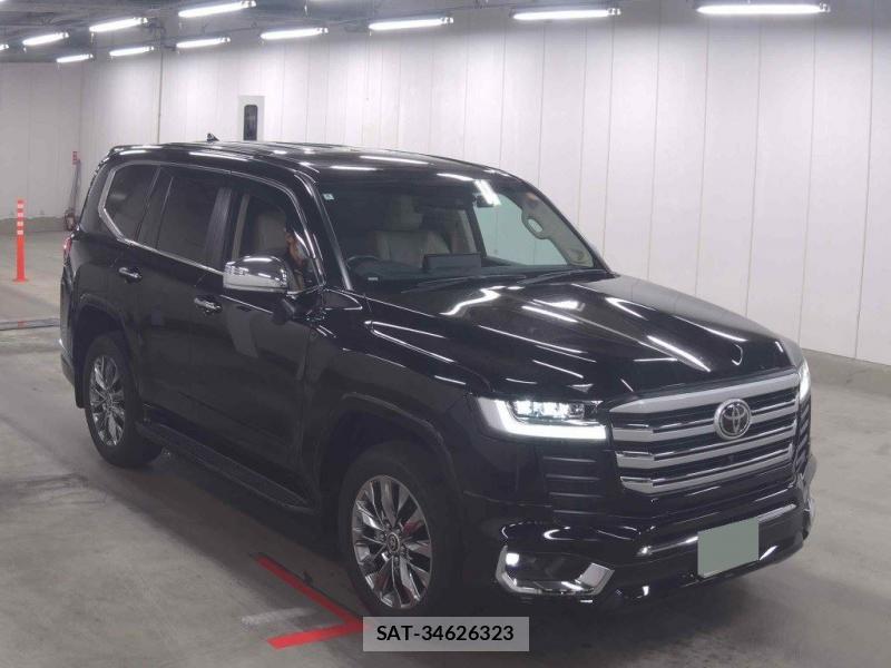 Toyota Land Cruiser 300 2022-04 6828289-0