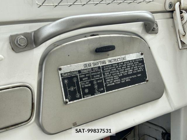 Toyota LAND CRUISER 1972-01 8562320-11