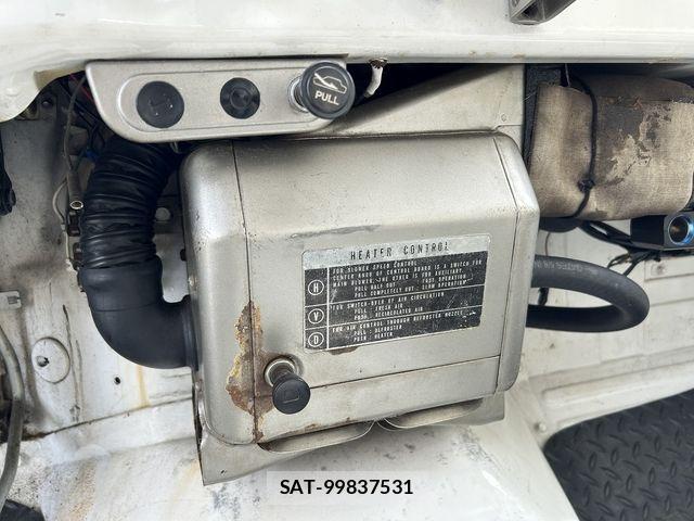 Toyota LAND CRUISER 1972-01 8562320-12