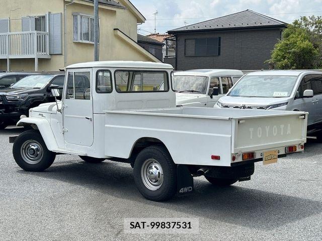Toyota LAND CRUISER 1972-01 8562320-2